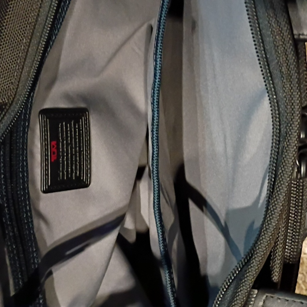 Tumi Soft Computer Bag - image 5